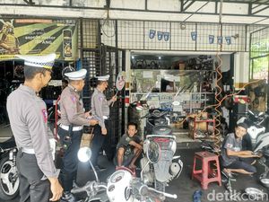 Jelang Nataru, Bengkel Bojonegoro Diminta Tak Layani Pasang Knalpot Brong Jelang Nataru, Bengkel Bojonegoro Diminta Tak Layani Pasang Knalpot Brong