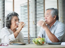 Cukup Pangan-Gizi Termasuk HAM, Penuhi Nutrisi Ini hingga Usia Lanjut