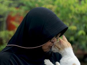 Dita Si Ratu Kucing: Kendalikan Populasi Kucing dengan Sterilisasi