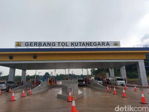 6 Fakta Tol Japek Selatan yang Dibuka Saat Libur Nataru 6 Fakta Tol Japek Selatan yang Dibuka Saat Libur Nataru
