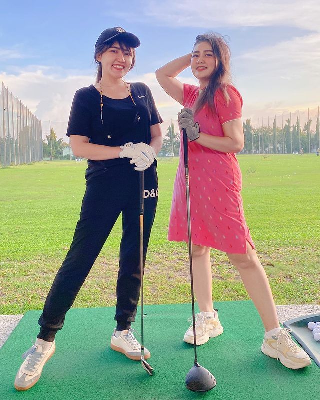 Via Vallen dan Adik-adik