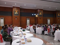 Jaga Solidaritas Lintas Agama, Walkot Eri Akan Bangun Sekolah Kebangsaan