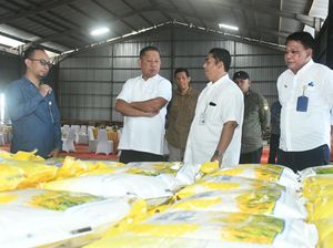 RMS Pimpin Komisi IV DPR Sidak Bulog Pinrang terkait 500 Ton Beras Hilang RMS Pimpin Komisi IV DPR Sidak Bulog Pinrang terkait 500 Ton Beras Hilang