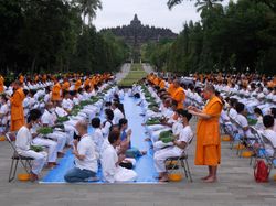 Soal Wisata Halal di Candi Borobudur, Sandiaga Soroti Fasilitas