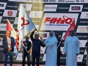 Indonesia Terima Simbol Tuan Rumah F1 Powerboat Seri Dunia 2023