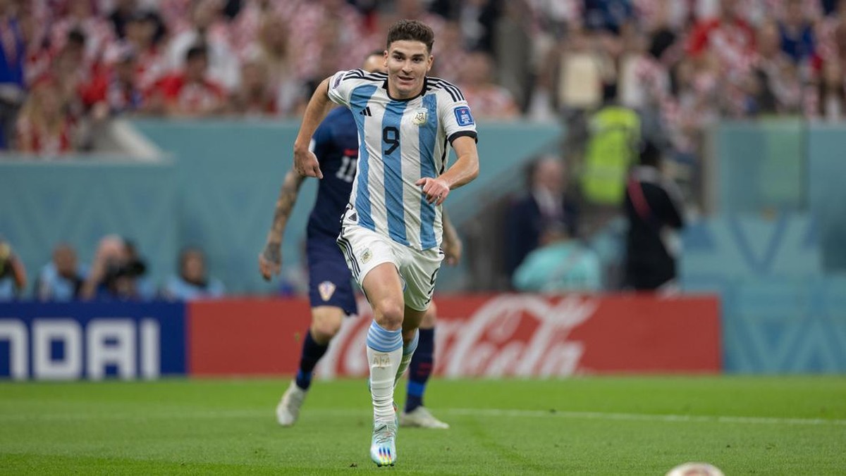 Julian Alvarez tampil gemilang di Piala Dunia 2022. (Foto: Getty Images/Simon M Bruty)