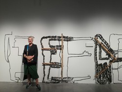 Mella Jaarsma Kolaborasi dengan Seniman Papua Buat Karya di artina.Sarinah