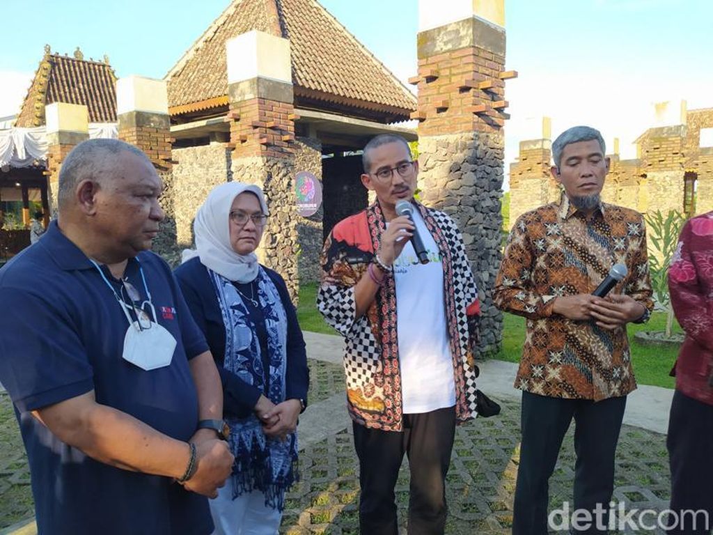 Menparekraf Bolehkan Semua Event Digelar Saat Nataru: Lingkup PPKM Level 1 Menparekraf Bolehkan Semua Event Digelar Saat Nataru: Lingkup PPKM Level 1