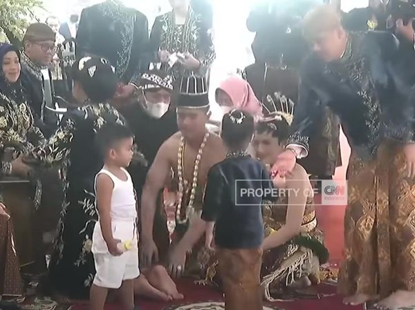 Lihat Lagi Kehebohan Ketua dari Medan di Pernikahan Anak Jokowi