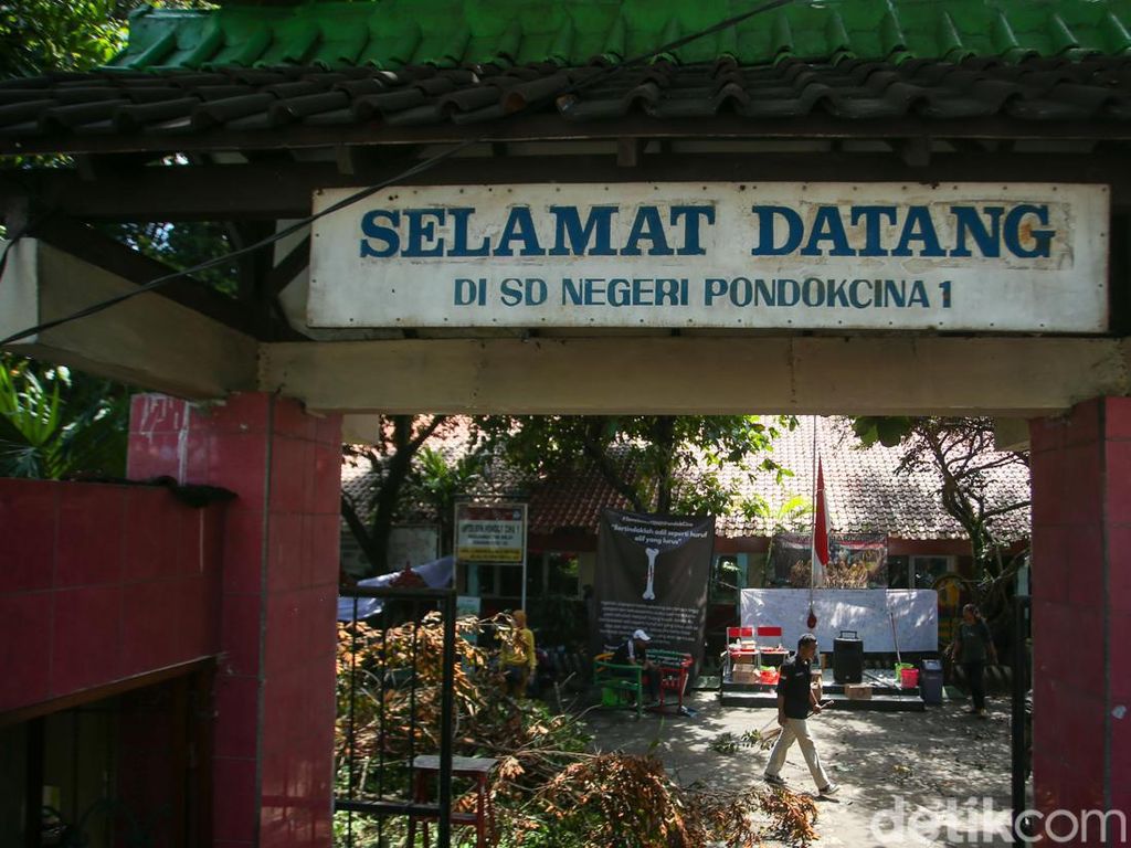Jejak Polemik SDN Pocin 1 hingga Ancang-ancang Polisi Panggil Walkot Depok Jejak Polemik SDN Pocin 1 hingga Ancang-ancang Polisi Panggil Walkot Depok