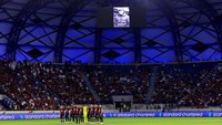 Di Dubai, Uni Emirat Arab, partai Liverpool vs AC Milan menghadirkan momen penghormatan terakhir buat Sinisa Mihajlovic. Foto: AC Milan via Getty Images/Giuseppe Cottini