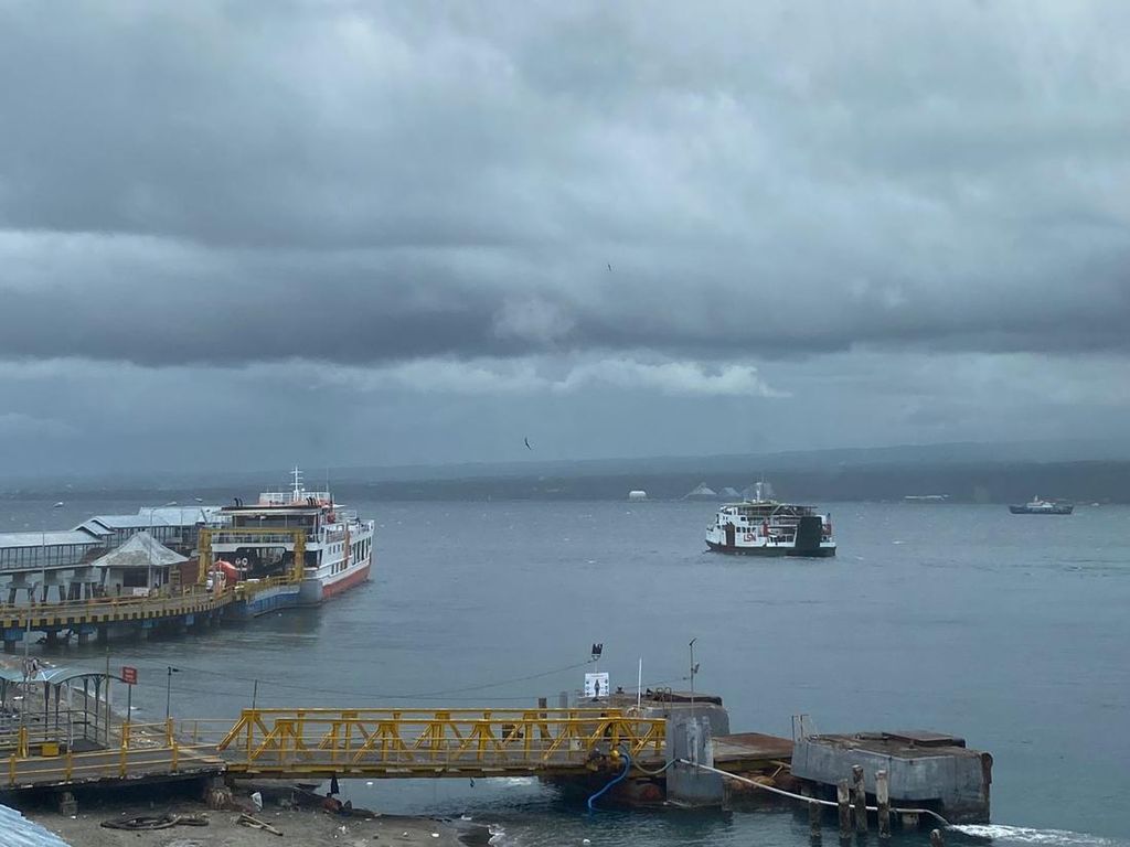 Pelabuhan Gilimanuk Ditutup Hampir 2 Jam gegara Angin Kencang