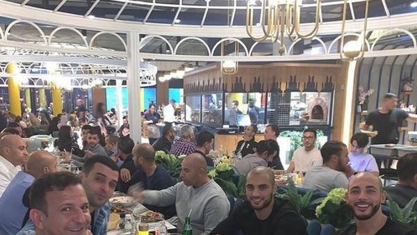 Sofyan Amrabat Populer, Ini Momen Kulinerannya Bareng Timnas Maroko