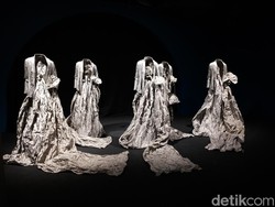 Mengenang Sri Astari Rasjid, 5 Patung Kebayanya Mejeng di Jakarta