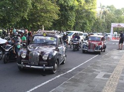 Touring Motor-Mobil Jadi Tren Wisata Menikmati Keelokan Bali