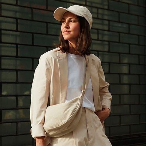 Uniqlo - Mini Round Shoulder Bag/Foto: Instagram/@uniqloindonesia Uniqlo - Mini Round Shoulder Bag/Foto: Instagram/@uniqloindonesia