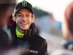 Rumah Legenda Hidup MotoGP Valentino Rossi Bikin Melongo, Ada di Atas Gunung