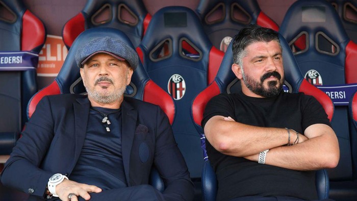 BOLOGNA, ITALY - JULY 15:  Gennaro Gattuso , Sinisa Mihalovic during the Serie A match between Bologna FC and  SSC Napoli at Stadio Renato DallAra on July 15, 2020 in Bologna, Italy.  (Photo by SSC NAPOLI/SSC NAPOLI via Getty Images)