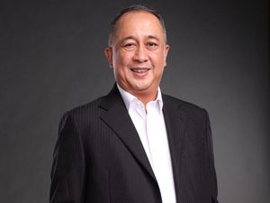 Dirut BNI Royke Tumilaar Raih Penghargaan CEO of The Year 2024 Dirut BNI Royke Tumilaar Raih Penghargaan CEO of The Year 2024
