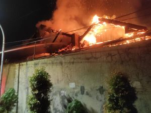 Pondok Rehab Narkoba Surabaya Dibakar Santri, Polisi Periksa 5 Saksi Pondok Rehab Narkoba Surabaya Dibakar Santri, Polisi Periksa 5 Saksi