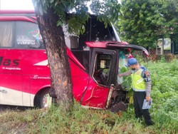 Bus Tabrak Mobil di Jalan Lingkar Timur Kudus, Begini Awal Mulanya