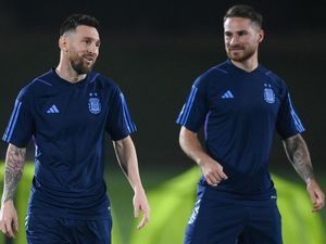 Sekelas Pemain Timnas Argentina Saja Star-Struck Ketemu Messi
