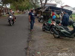 Gerombolan Pemuda Rampas Tas Pemotor di Mojokerto