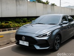 Tes MG 5 GT: Wujud Ala Sports Car, Harga Ramah di Kantong!