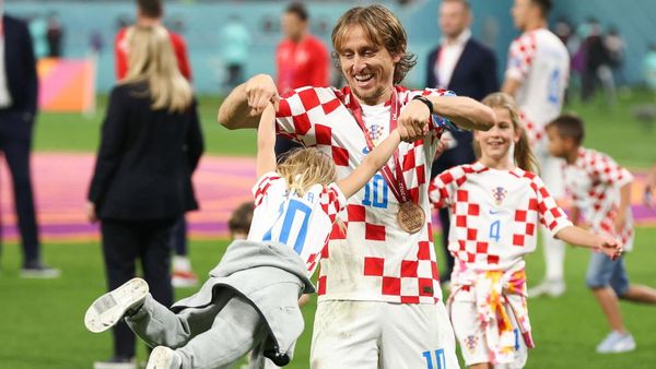 Momen Modric Ajak Anak Rayakan Kroasia Finis Ketiga Piala Dunia 2022