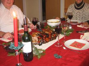 Niat Banget! Ibu Ini Bikin Jadwal Makan Natal Super Padat untuk Keluarganya