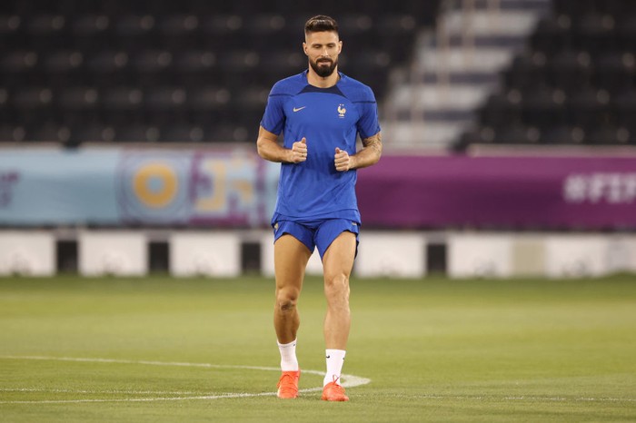 DOHA, QATAR - DECEMBER 17: Olivier Giroud of France trains  during the France Training Session ahead of their World Cup Final match against Argentina at Al Saad SC on December 17, 2022 in Doha, Qatar. (Photo by Robert Cianflone/Getty Images)