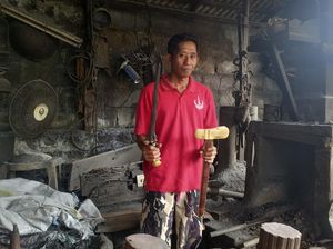 Pembuatan Keris Kualitas Bagus Harus Melalui Hari Baik