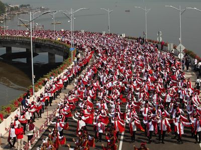 65.945 Pelajar Pecahkan Rekor MURI Tari Remo Massal di Surabaya