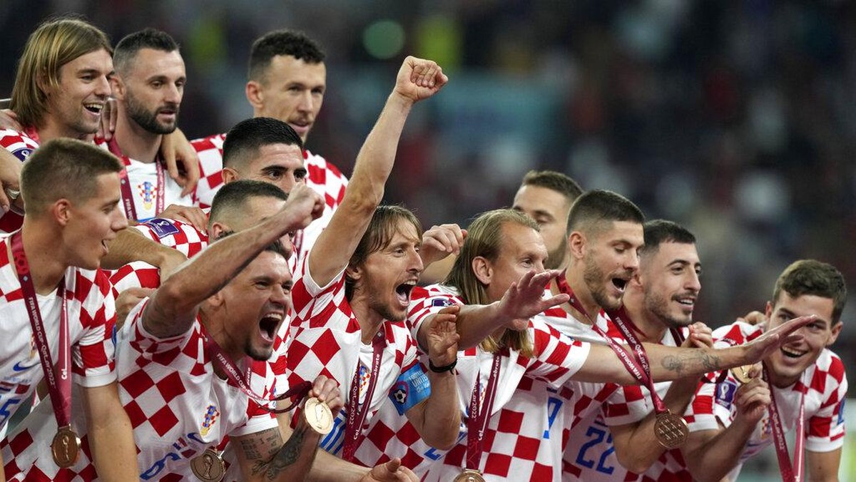 Kroasia meraih medali perunggu Piala Dunia 2022 setelah mengalahkan Maroko. (Foto: AP/Frank Augstein)