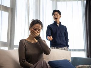 Pria Pulang Merantau Ini Kaget Dapat Kabar Istrinya Jadi Istri Tetangga Pria Pulang Merantau Ini Kaget Dapat Kabar Istrinya Jadi Istri Tetangga
