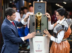 Koper Mewah Trofi Piala Dunia 2022 Buatan Louis Vuitton