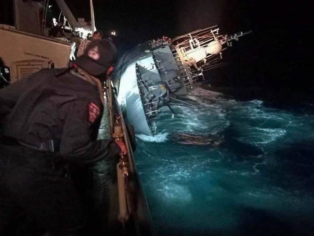 Kapal Perang Thailand Tenggelam, 6 Jasad Ditemukan-23 Hilang