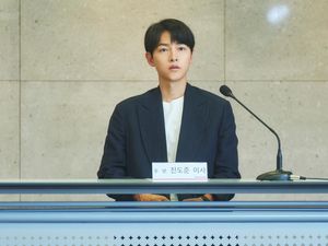 Reborn Rich dan Extraordinary Attorney Woo Raih Nominasi International Emmy Awards Reborn Rich dan Extraordinary Attorney Woo Raih Nominasi International Emmy Awards