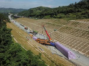 6 Korban Kecelakaan Kereta Kerja Proyek KCJB Warga Negara China