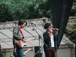 Berawal dari Medsos, Fiersa Besari Kesampaian Manggung Bareng Juicy Luicy