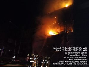 Ruko 4 Lantai di Gunung Sahari Jakpus Terbakar, Kerugian Capai Rp 500 Juta