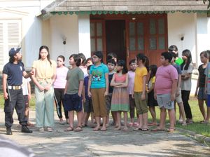 Saat Kinaryosih Terjebak Teror Makhluk Gaib Saat Kinaryosih Terjebak Teror Makhluk Gaib