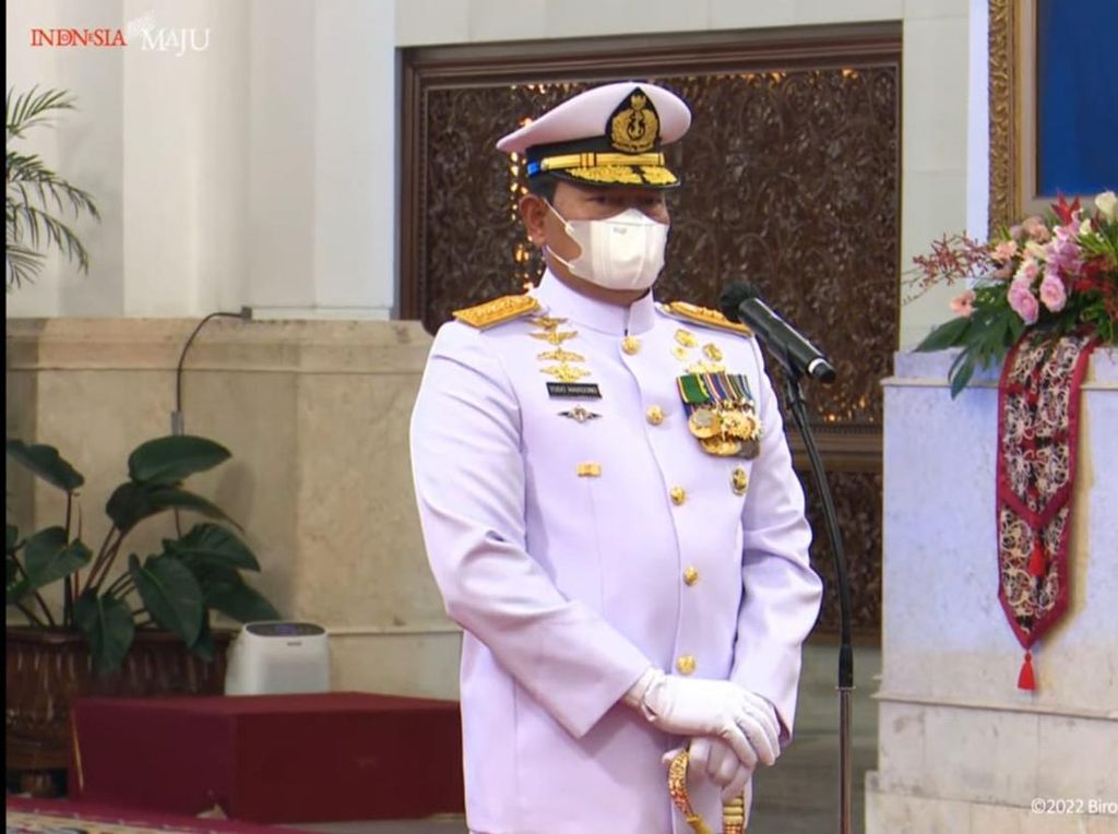 Momen Jokowi Lantik Laksamana Yudo Margono Jadi Panglima TNI