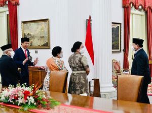 Prabowo Dampingi Jokowi di Pelantikan Panglima TNI, Akrab dengan Mega