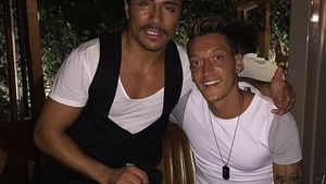 10 Pesepak Bola Dunia yang Pernah Makan di Restoran Salt Bae