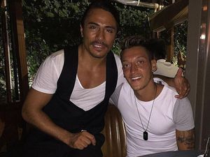 10 Pesepak Bola Dunia yang Pernah Makan di Restoran Salt Bae