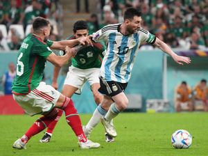 Ini Sepatu Emas Messi di Final Piala Dunia, Terselip Nama Antonella Roccuzzo Ini Sepatu Emas Messi di Final Piala Dunia, Terselip Nama Antonella Roccuzzo