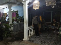 Diduga Keracunan, 9 Warga Jogonalan Klaten Dilarikan ke Puskemas