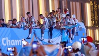 Skuad Argentina diperkirakan akan pulang ke Buenos Aires pada Senin malam di mana perayaan kemenangan ini akan berlanjut. Reuters/Carl Recine  