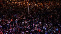 Ribuan warga menggelar nonton bareng laga Final Piala Dunia Qatar 2022 Argentina melawan Prancis di Benteng Oranje, Kota Ternate, Maluku Utara, Minggu (18/12/2022) malam.